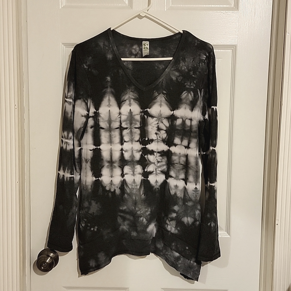Green Tea Oversized tie dye V neck Top